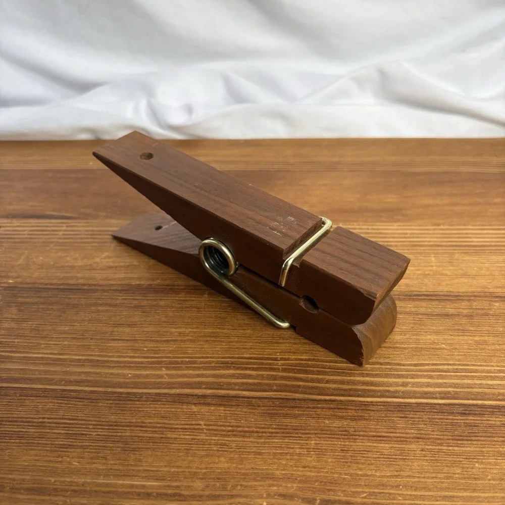 Vintage Benjor Solid Walnut Giant Clothespin Wall Clip Laundry Decor‎ 7 Inch